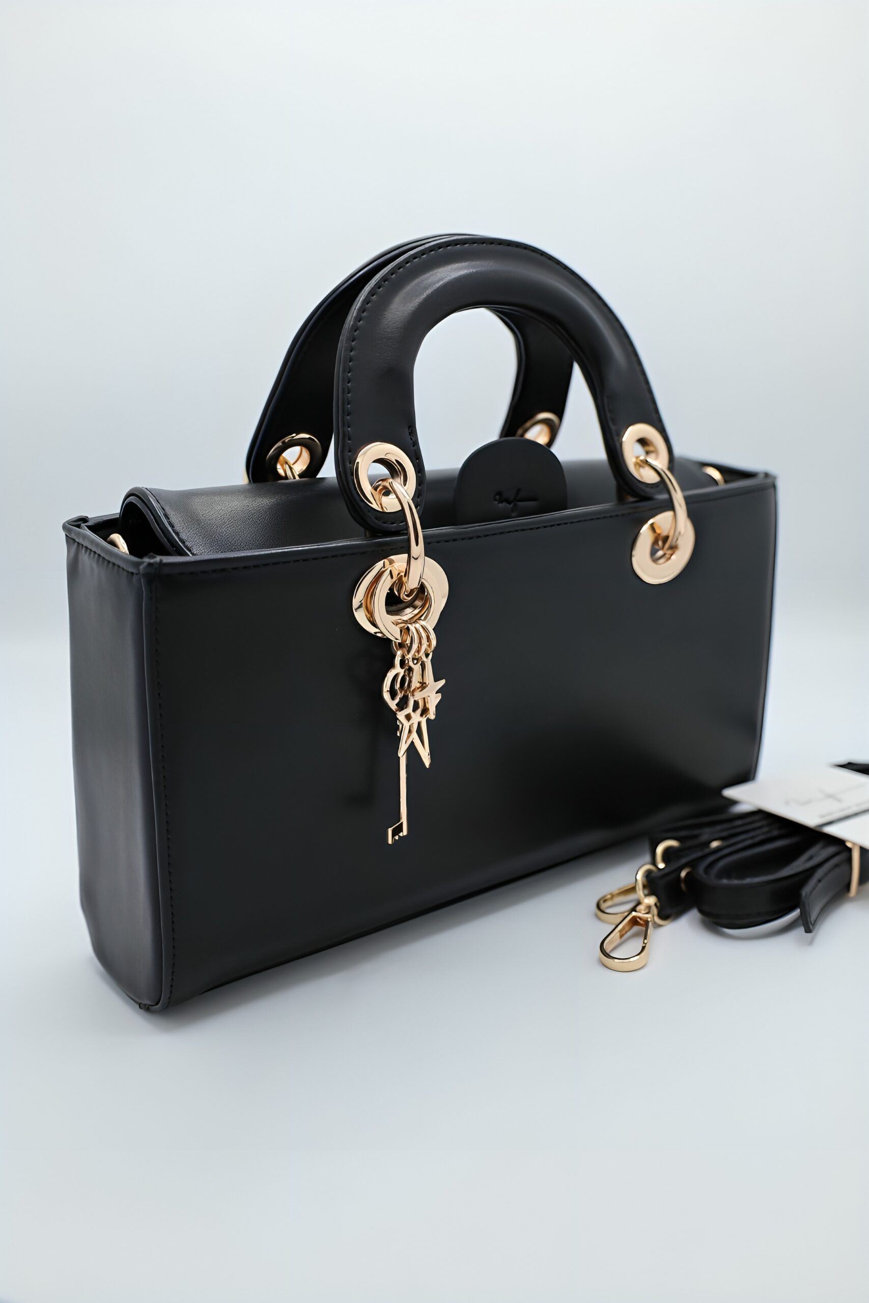 1782057374171_cb832ac33b1446b394febcc9865b3b27 کیف دستی پونه MB-Bag0116 - تصویر 1