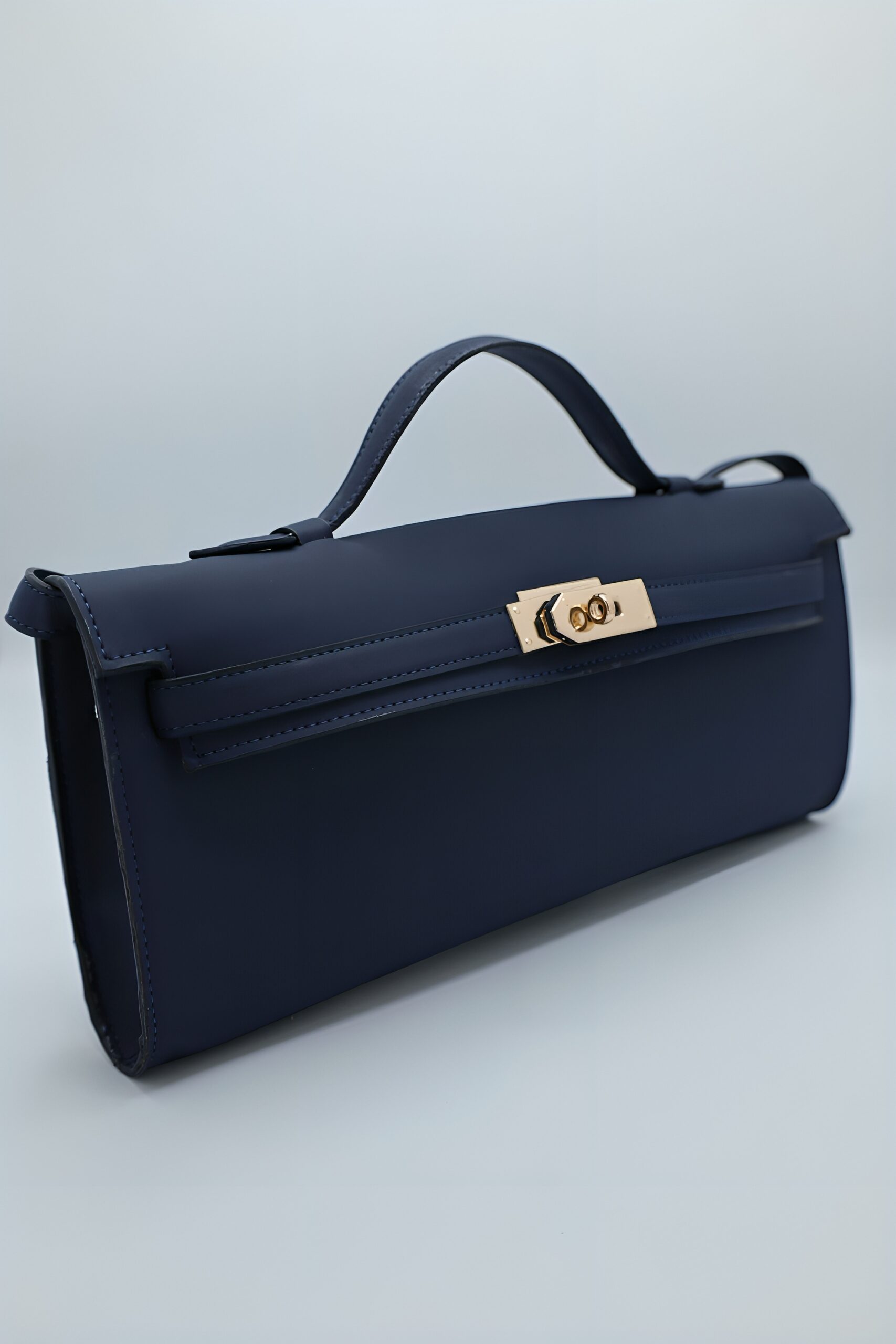 1782123277516_be844d0bce4c4c9fb79503a9f98b4307 کیف کراس بادی نیلا MB-Bag0134 - تصویر 1